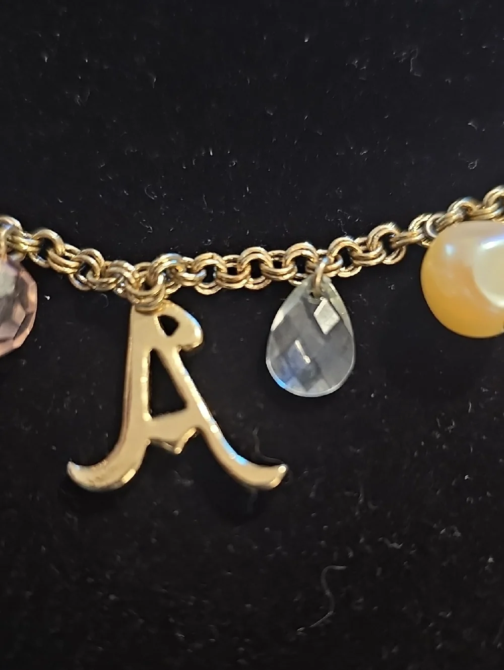 Unbranded Initial Angel Charm Bracelet Womens Sz 8 Gold Cherub Y2K Vintage Style